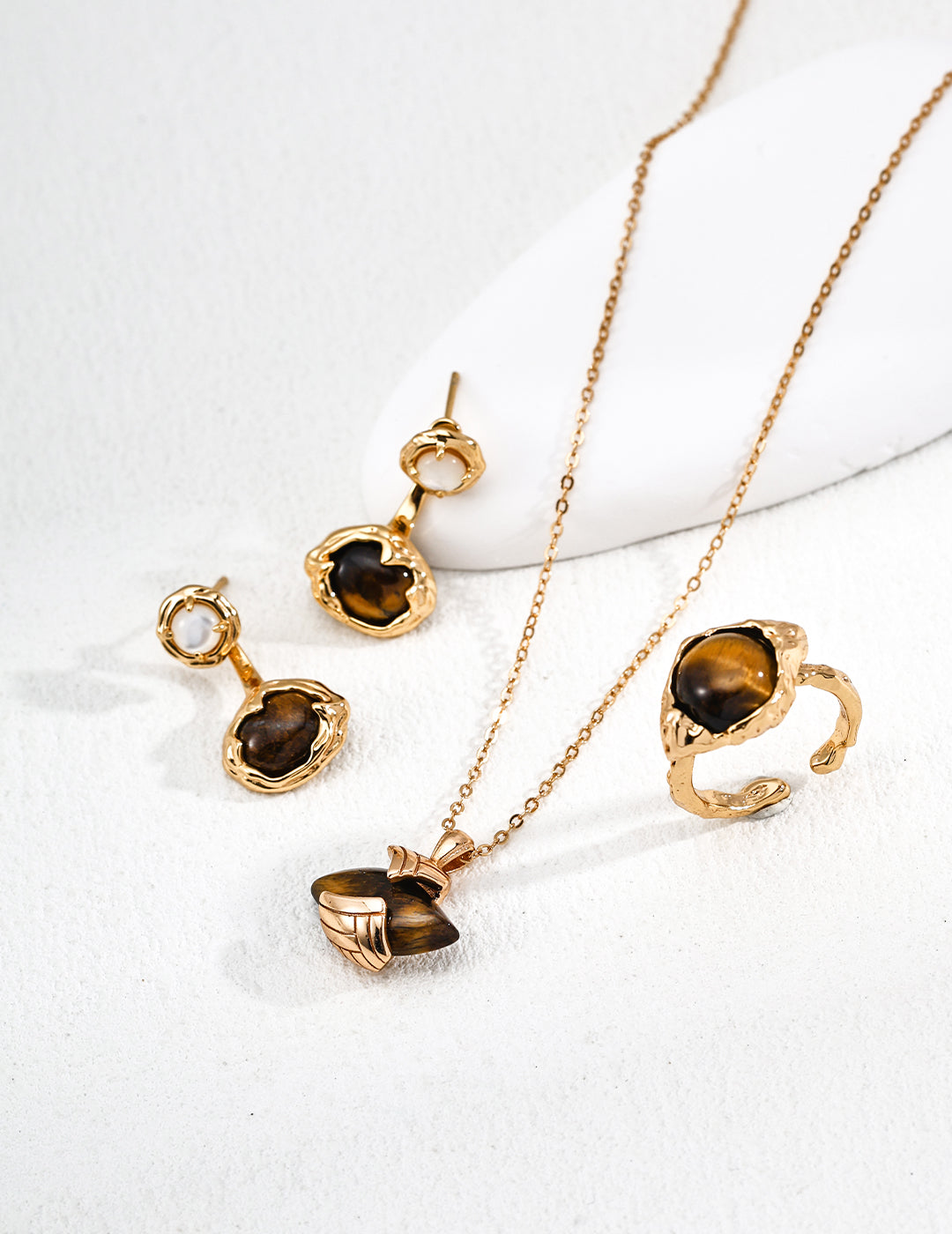 Vintage Style Tiger Eye Drop Necklace