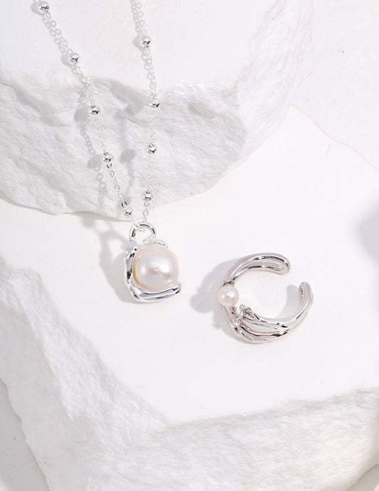 Baroque Round Pearl Solitaire Necklace