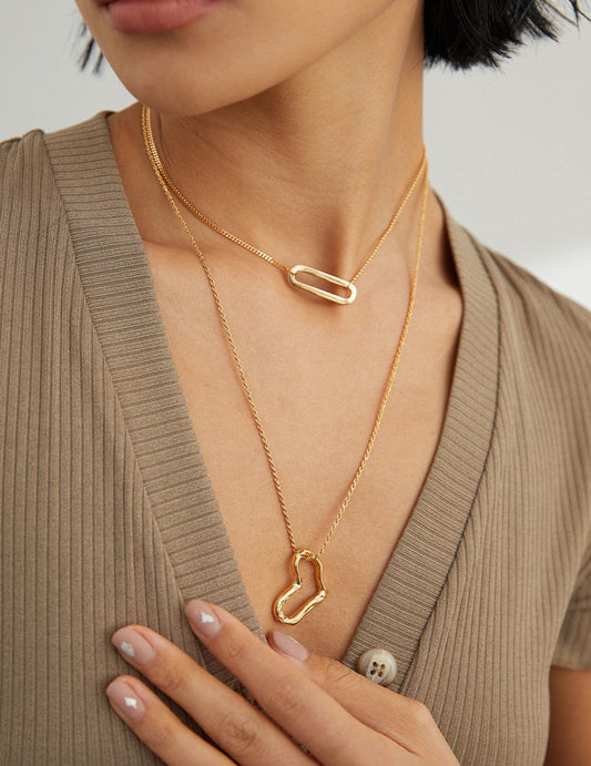 Sleek Geometric Bar Pendant Necklace