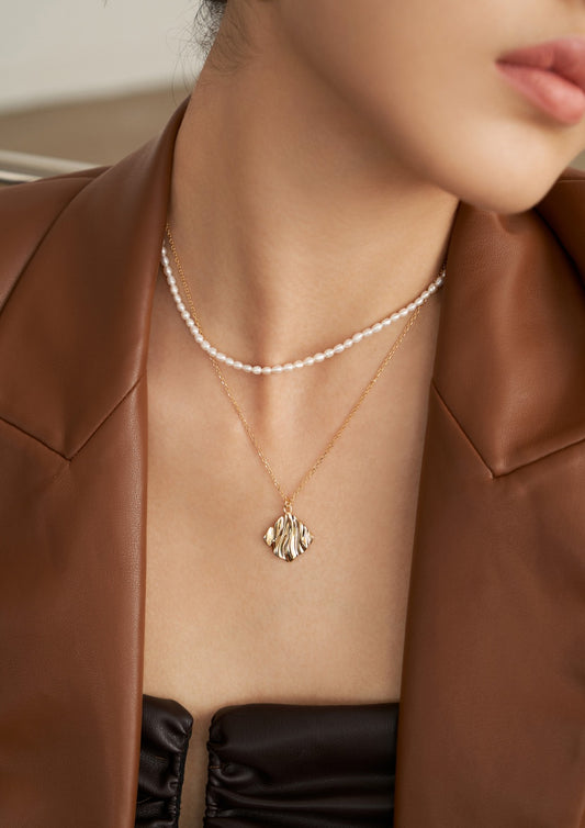 French Elegance Long Pearl Sweater Chain