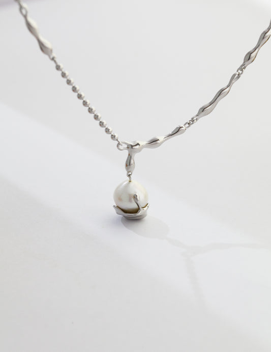 Organic Flow Baroque Pearl Necklace