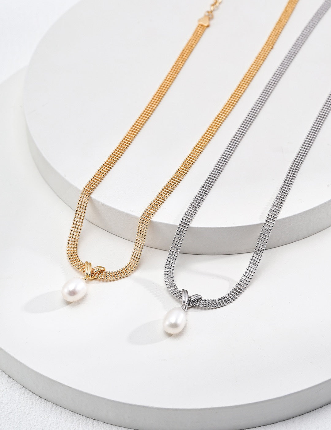 Knot Pearl Mesh Chain Necklace