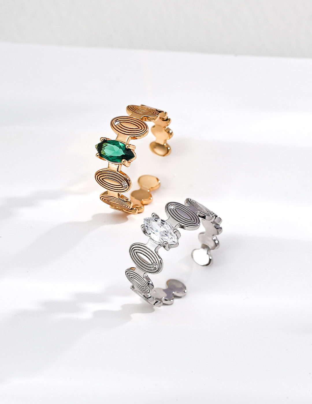 Swirl Design Zircon Open Ring