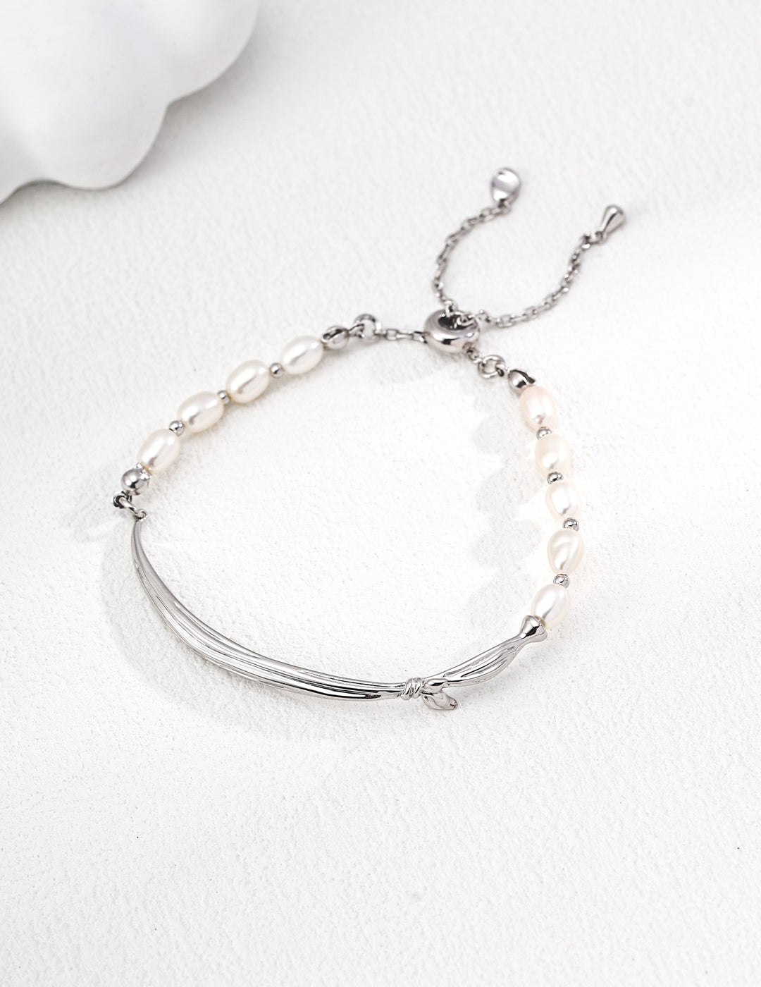 Elegant Bow Pearl Strand Bracelet