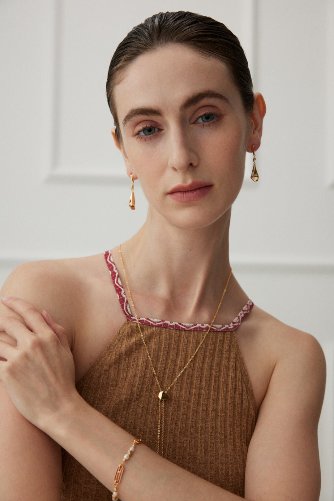 Adjustable pearl necklace