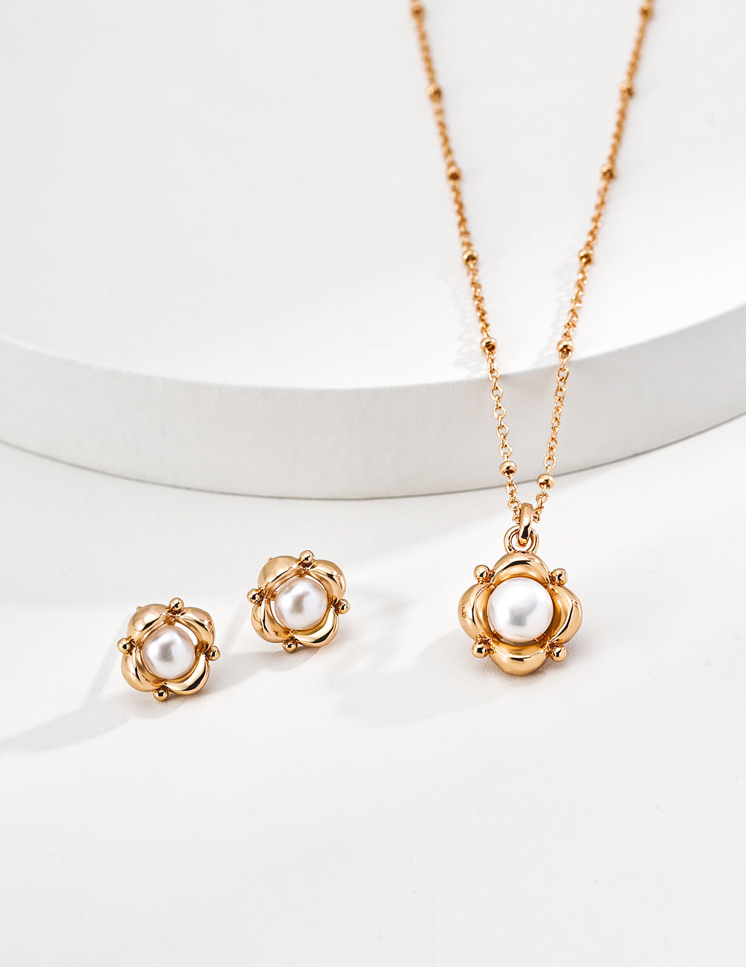 Gentle Glimmer Pearl Drop Necklace