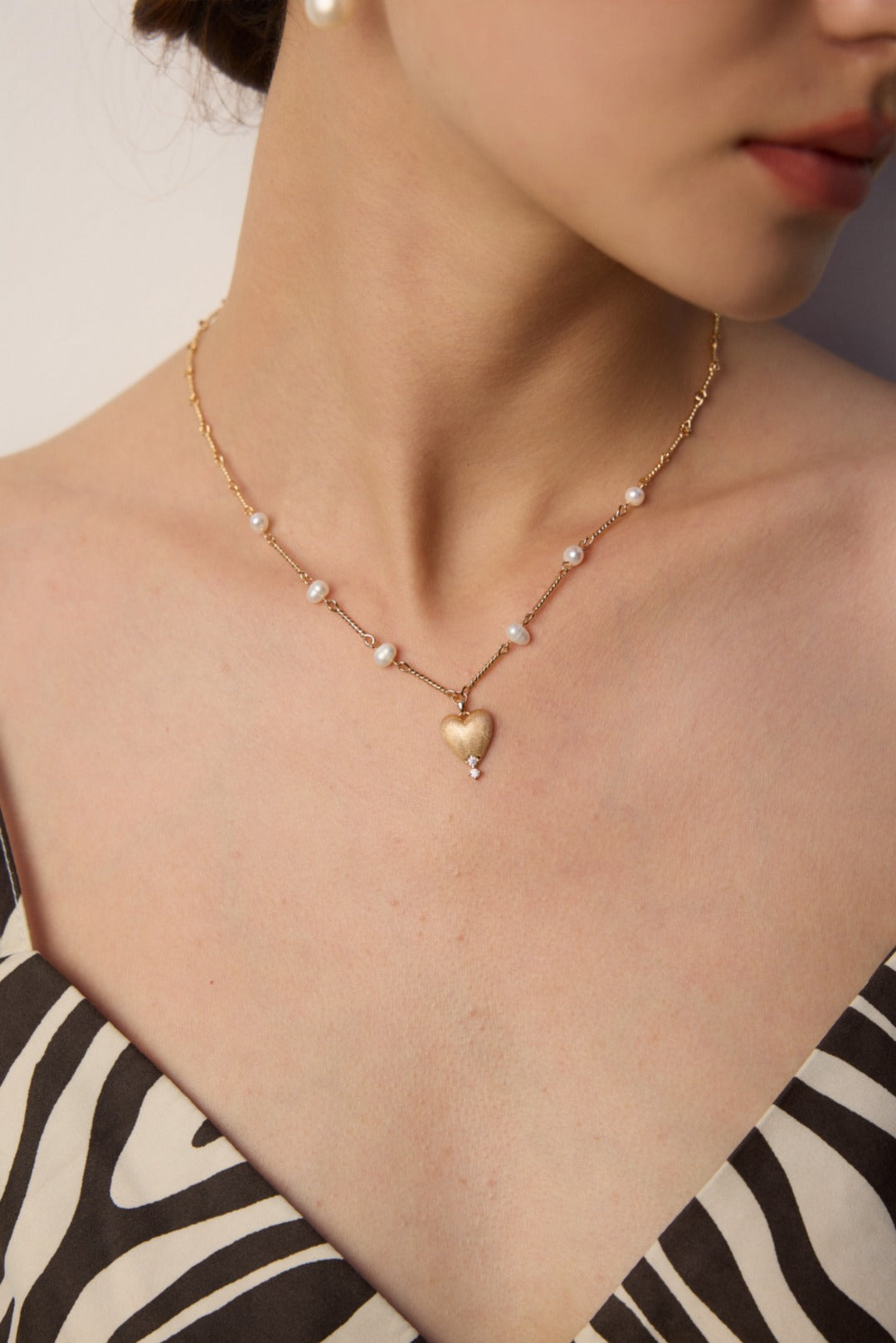 Frosted Gold & Pearl Zircon Necklace