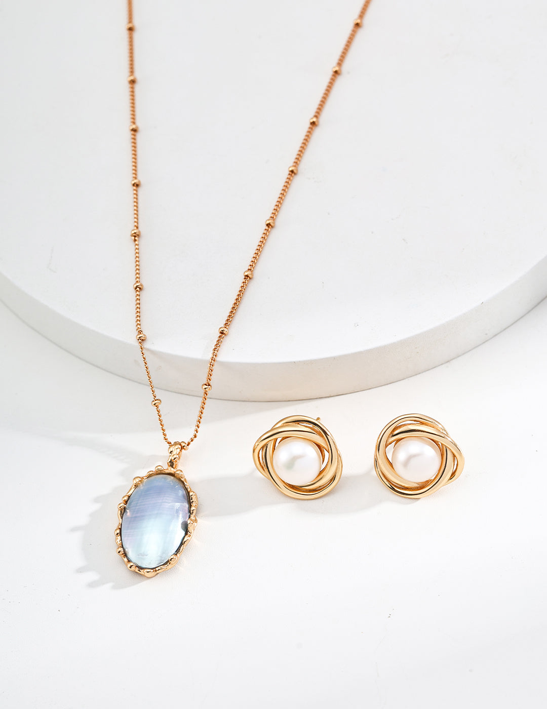 Mabe Pearl Vintage Pendant Necklace