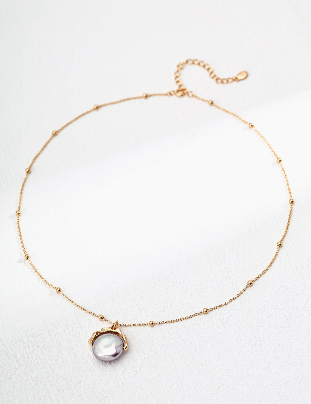 Sleek Drop Natural Pearl Necklace