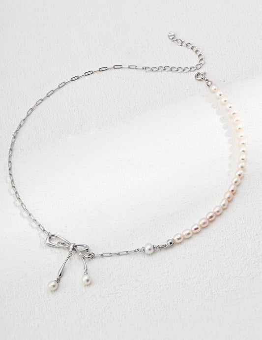 Design-Forward Natural Pearl Chain