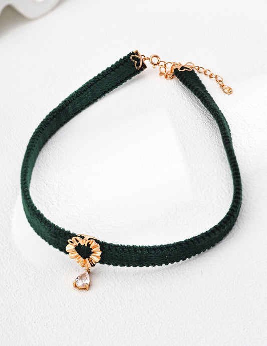 Green Velvet Choker with Zircon Pendant