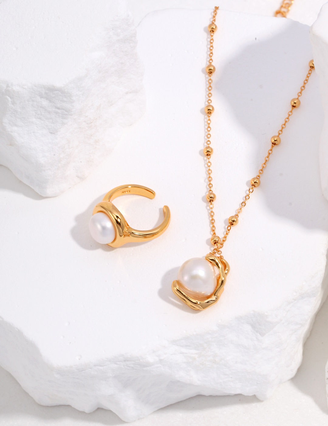 Baroque Round Pearl Solitaire Necklace