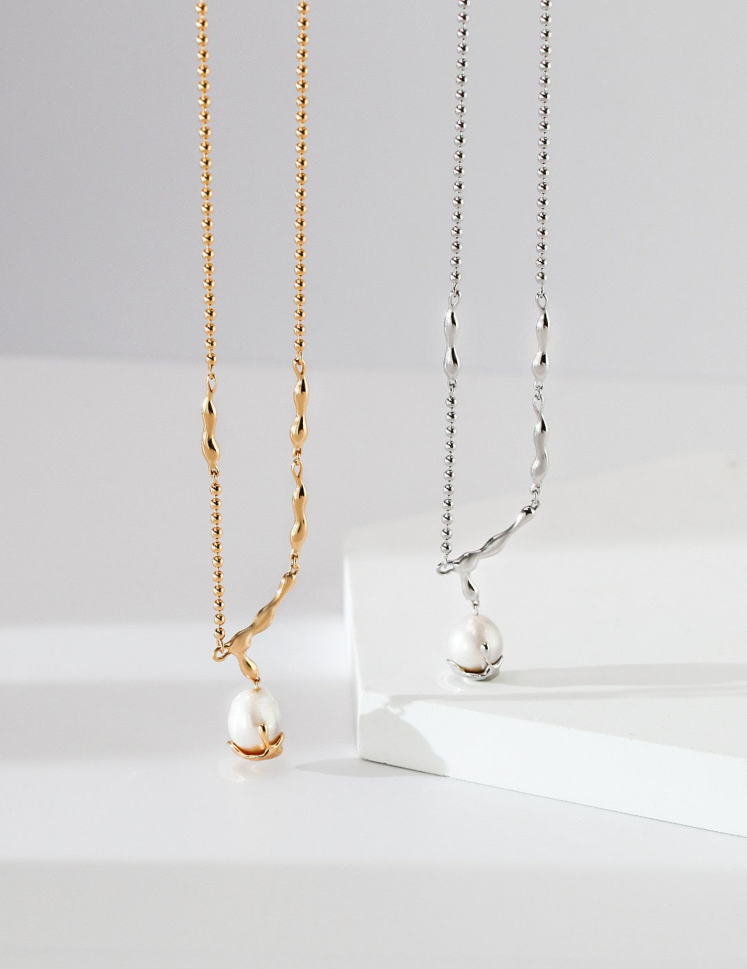 Organic Flow Baroque Pearl Necklace